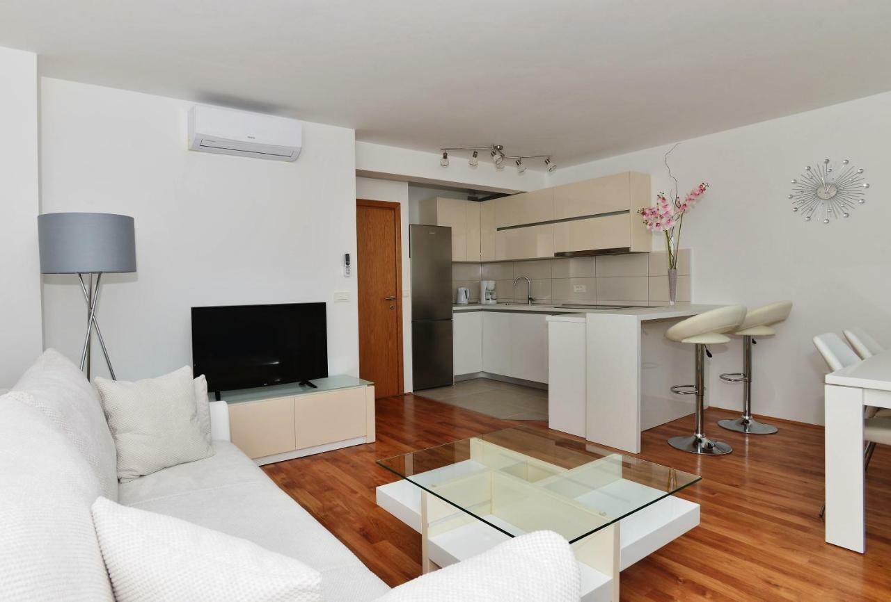Apartman Dominik マカルスカ エクステリア 写真